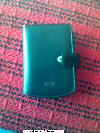 vand agenda cu touch screen,nu stiu detalii despre ea pt ca am aprins`o decat o data, are 2 jocuri,